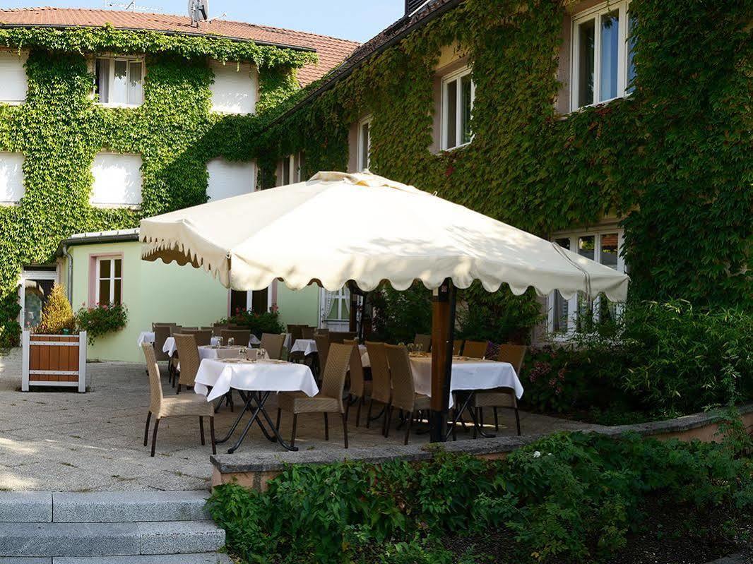 Le Pre Serroux Champagney Екстер'єр фото